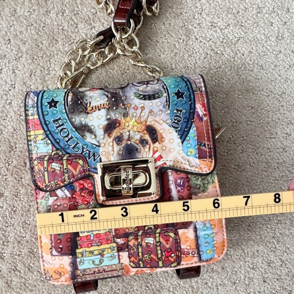 NICOLE LEE USA World Tour Dogs/Cats Hollywood Crossbody Designer Bag Purse (NWT) - Picture 13 of 16